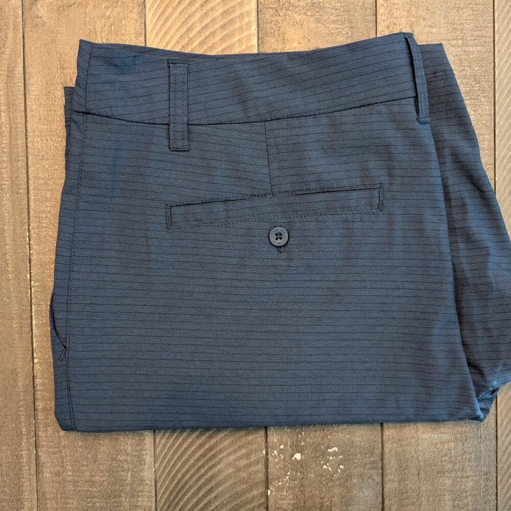 Hang Ten Blue Micro‑Stripe Hybrid Shorts 36 | 9.5" Inseam
